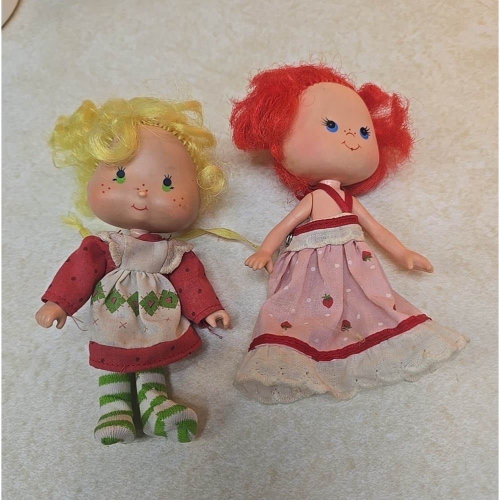 Lot of 2 Vtg 1980s Kenner Strawberry‎ Shortcake Retro Collectible Figure Dolls